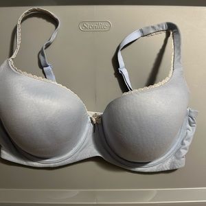 Victoria secret body by Victoria lined demi size 36DD.